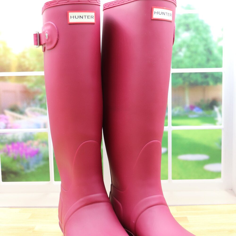 Hunter Rain Boots Original Tall Raspberry Wide Calf